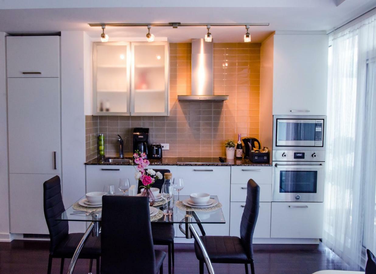 Royal Stays Condominiums - Upscale Downtown Suites Toronto Kültér fotó